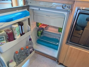 2002 Knaus Sun Traveller 708g — photo 7 of 16