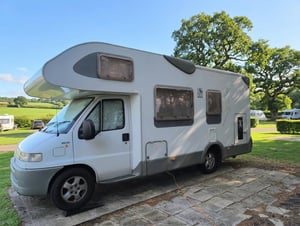 2002 Knaus Sun Traveller 708g — photo 1 of 16