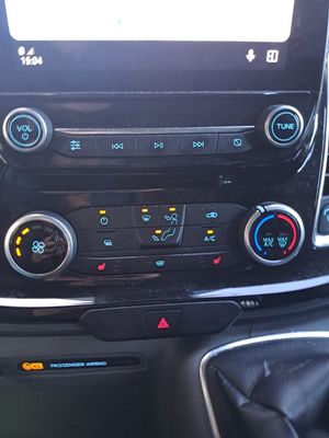 2022 Ford Transit Custom — photo 21 of 60