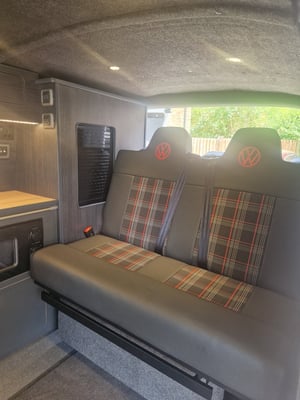 2016 Volkswagen T28 Campervan — photo 23 of 31
