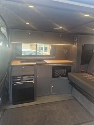 2016 Volkswagen T28 Campervan — photo 28 of 31