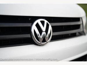 2013 Volkswagen Transporter T30 — photo 10 of 42