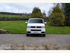 2013 Volkswagen Transporter T30 — photo 14 of 42