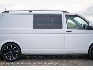 2013 Volkswagen Transporter T30 — photo 24 of 42