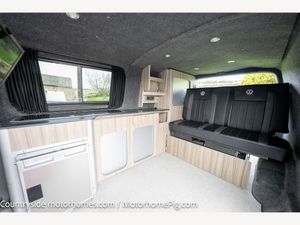 2013 Volkswagen Transporter T30 — photo 29 of 42