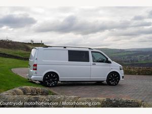 2013 Volkswagen Transporter T30 — photo 36 of 42