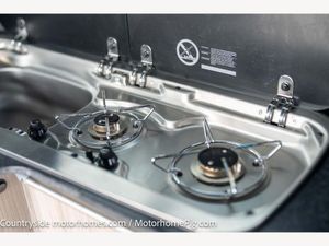 2013 Volkswagen Transporter T30 — photo 38 of 42