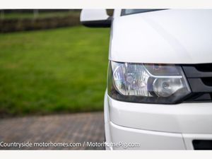 2013 Volkswagen Transporter T30 — photo 40 of 42