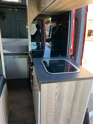 2014 Citroen Relay — photo 2 of 9