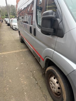 2011 Peugeot Boxer — photo 11 of 13