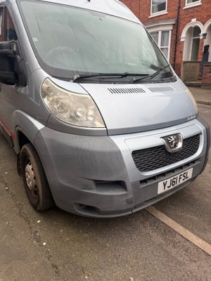 2011 Peugeot Boxer — photo 12 of 13