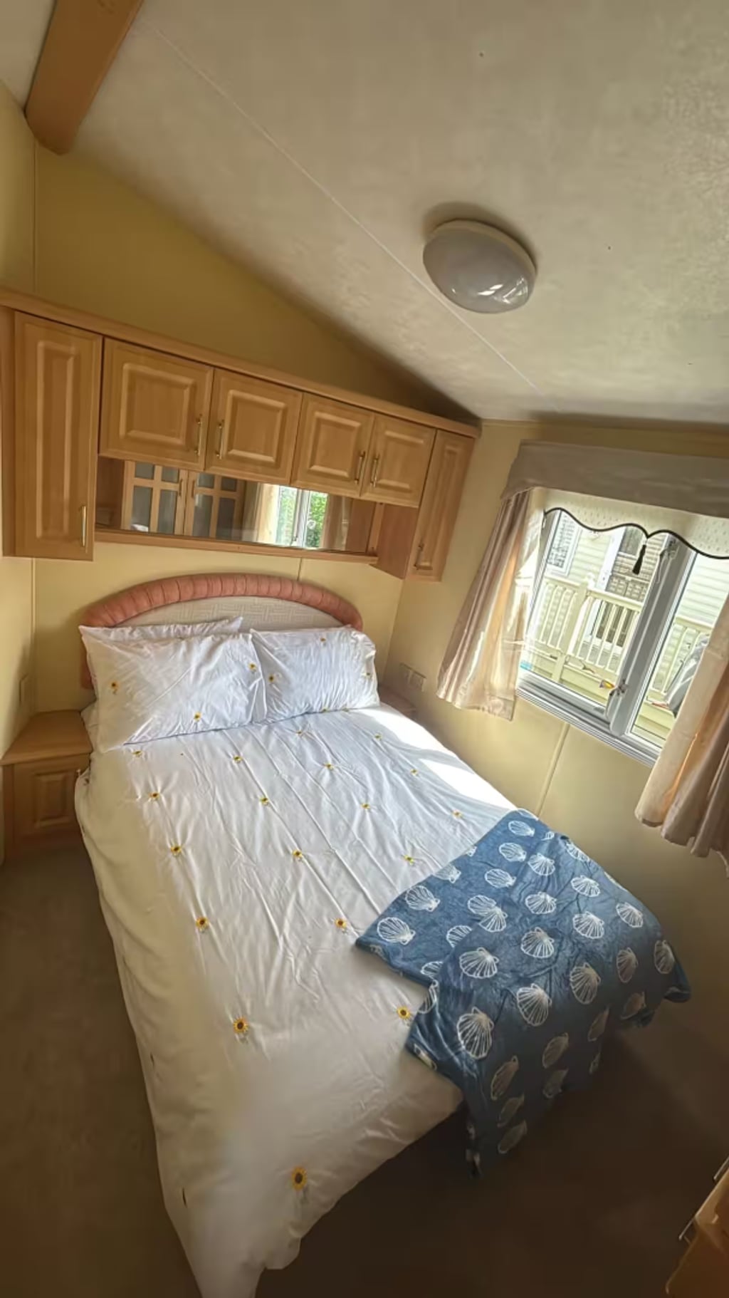 2004 Willerby Bermuda - Image 1