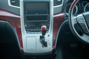 2024 Toyota Alphard 2.4 — photo 20 of 62