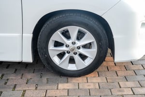 2024 Toyota Alphard 2.4 — photo 38 of 62