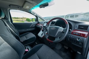 2024 Toyota Alphard 2.4 — photo 56 of 62
