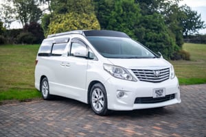 2024 Toyota Alphard 2.4 — photo 6 of 62