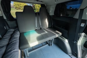 2024 Toyota Alphard 2.4 — photo 58 of 62