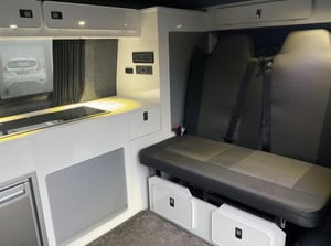 2022 Volkswagen Transporter T6.1 Highline — photo 10 of 14