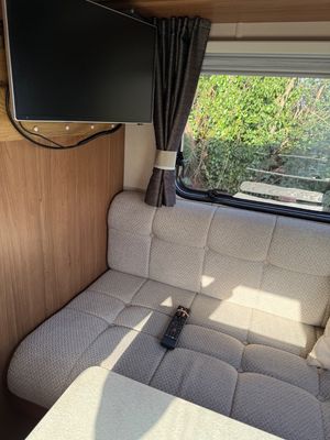 2016 Auto-Trail Tribute 720 — photo 11 of 20