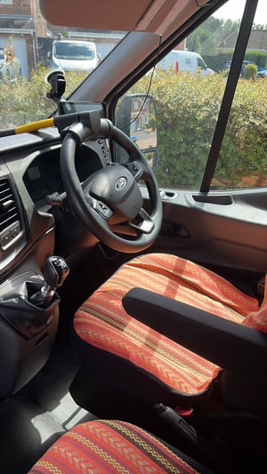 2020 Ford Transit — photo 9 of 19