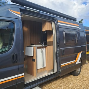  2021 Citroen Relay Conversion — photo 6 of 23