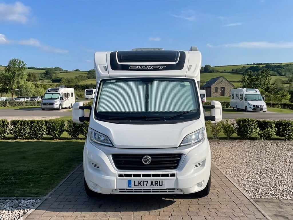 2017 Swift Escape 674 - Image 1