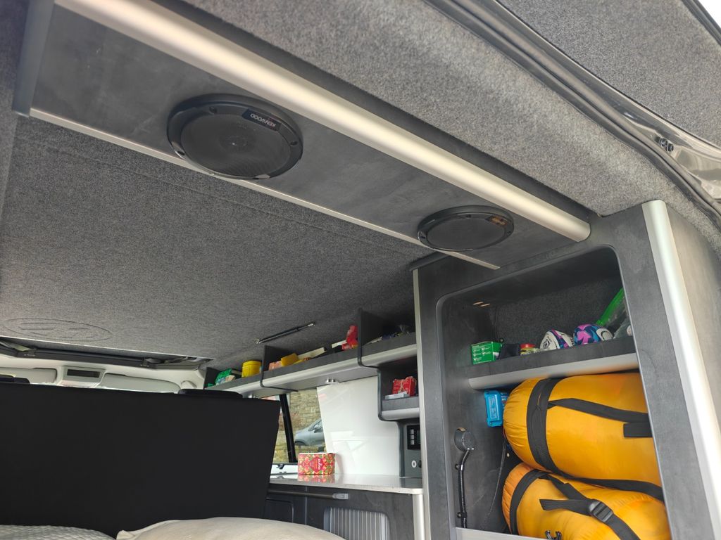 2018 VOLKSWAGEN VW T6 LWB Highline - Image 9