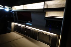 2018 Volkswagen VW T6 LWB Highline — photo 24 of 87