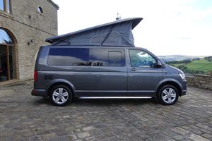 2018 Volkswagen VW T6 LWB Highline — photo 21 of 87