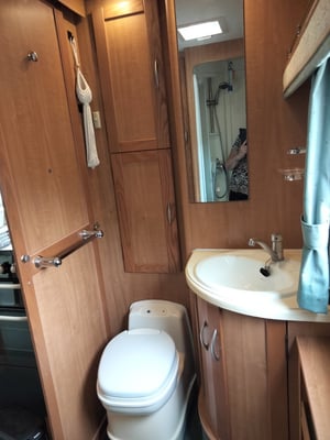2003 Auto-Trail Cheyenne 635 — photo 6 of 15