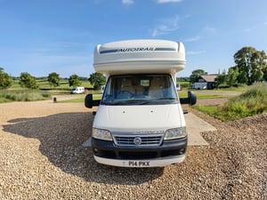 2003 Auto-Trail Cheyenne 635 — photo 1 of 15