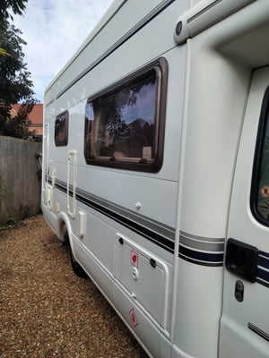 2003 Auto-Trail Cheyenne 635 — photo 13 of 15