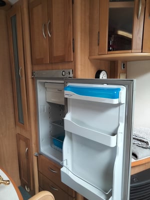 2003 Auto-Trail Cheyenne 635 — photo 15 of 15
