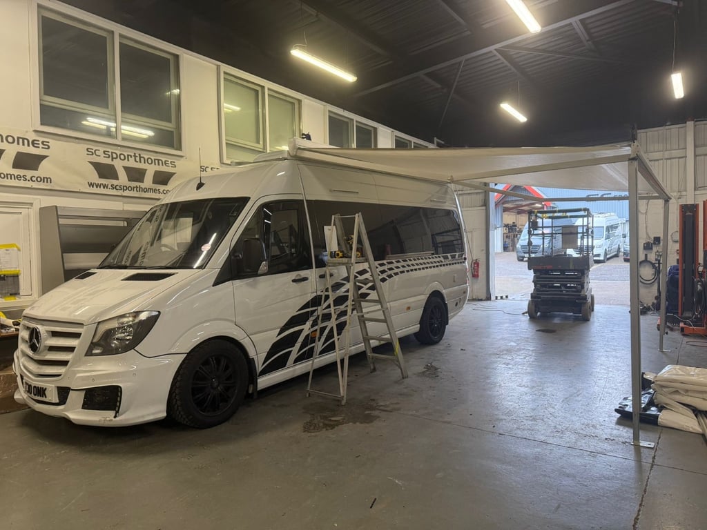 2017 Mercedes-Benz Sprinter - Image 1