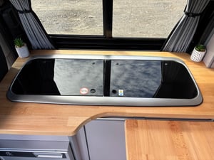 2016 Volkswagen Transporter T6 SWB — photo 18 of 33