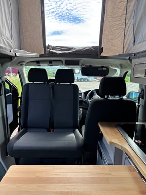 2016 Volkswagen Transporter T6 SWB — photo 15 of 33