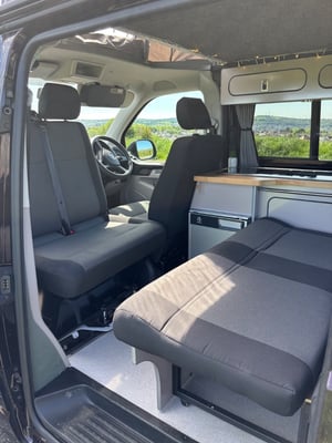 2016 Volkswagen Transporter T6 SWB — photo 14 of 33