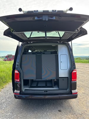 2016 Volkswagen Transporter T6 SWB — photo 7 of 33