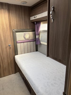 2017 Autosleeper Corinium Duo — photo 10 of 25