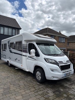 2017 Autosleeper Corinium Duo — photo 13 of 25