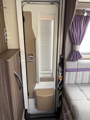 2017 Autosleeper Corinium Duo — photo 14 of 25