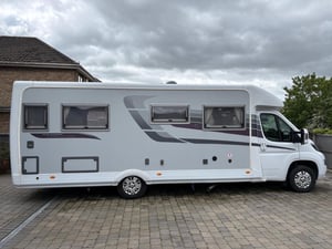 2017 Autosleeper Corinium Duo — photo 18 of 25