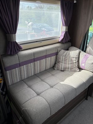 2017 Autosleeper Corinium Duo — photo 19 of 25
