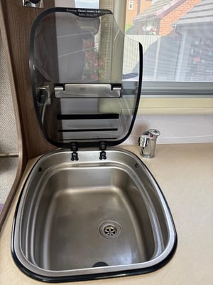 2017 Autosleeper Corinium Duo — photo 25 of 25