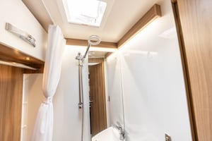 2021 Swift Escape 674 — photo 23 of 80